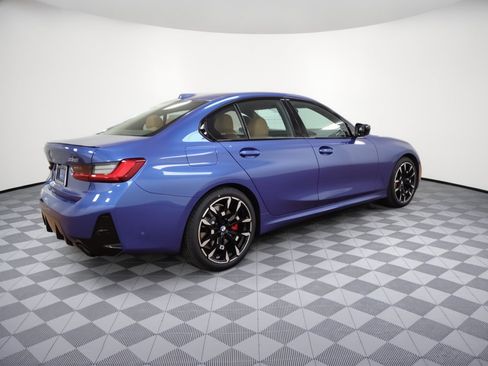 Used 2026 BMW 330i xDrive Sedan w/ M Sport Package AWD/4WD image 9