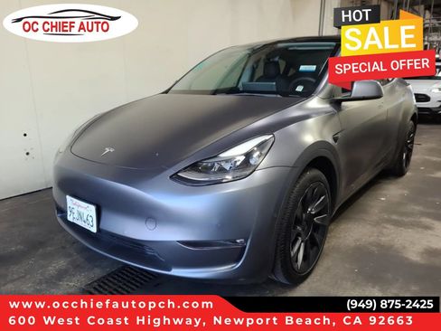 Used 2022 Tesla Model Y Long Range AWD/4WD image 1