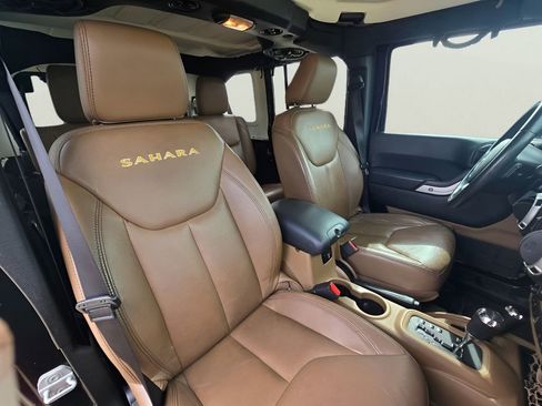 Used 2013 Jeep Wrangler Unlimited Sahara w/ Connectivity Group image 42