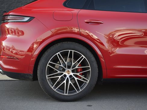 Used 2026 Porsche Cayenne S image 43