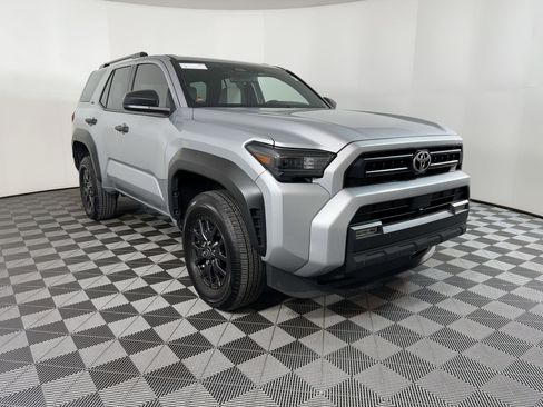 Used 2025 Toyota 4Runner SR5 image 18