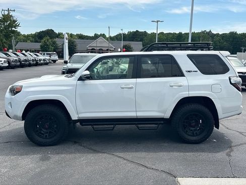 Used 2024 Toyota 4Runner TRD Pro AWD/4WD image 6