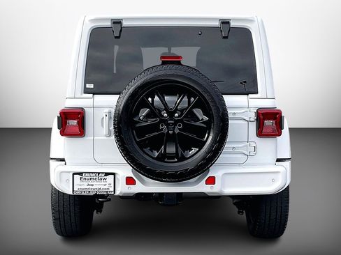 Certified 2022 Jeep Wrangler Unlimited Sahara image 4