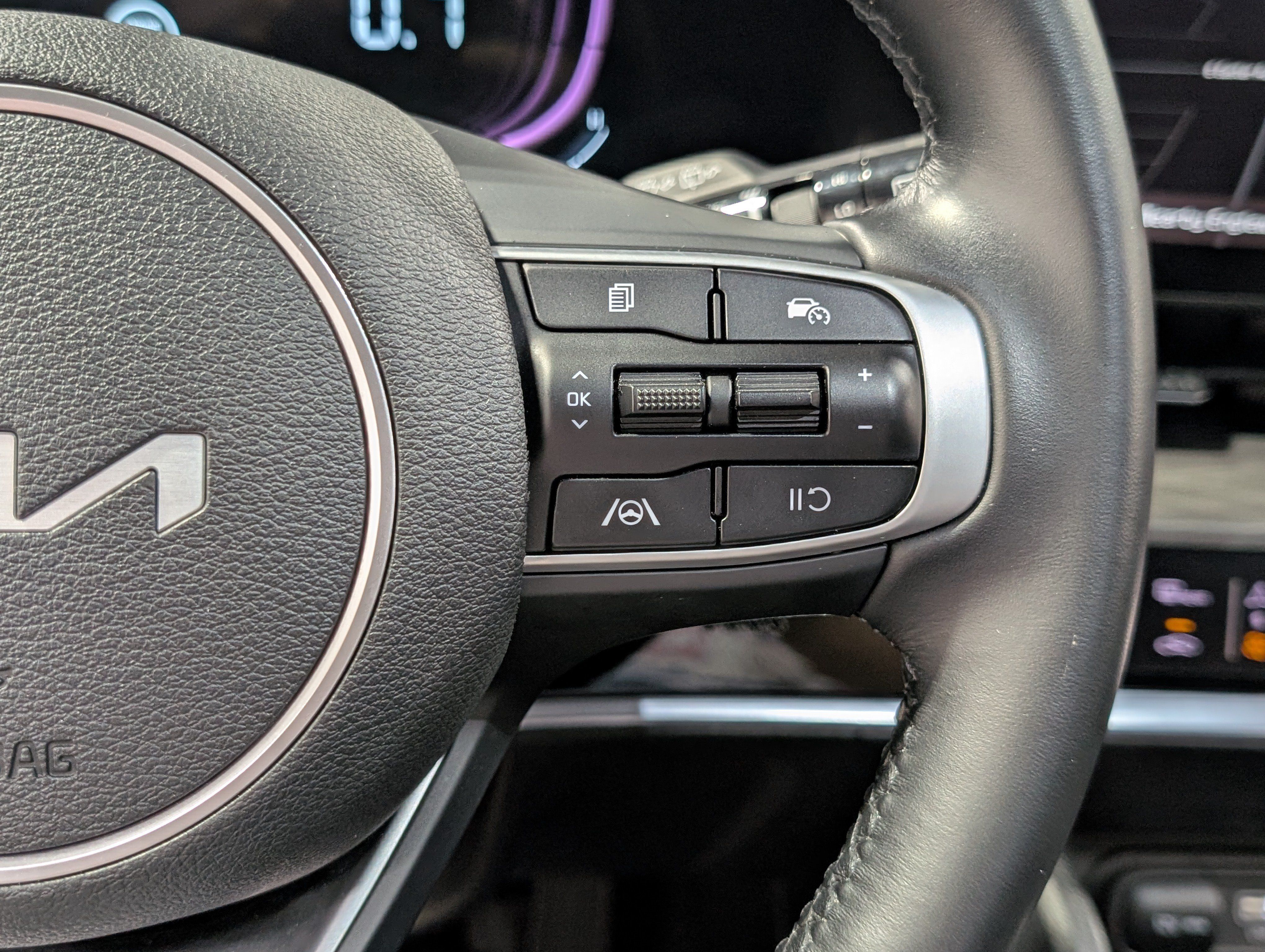 Used 2025 Kia Sportage X-Line w/ Premium Package AWD/4WD image 16