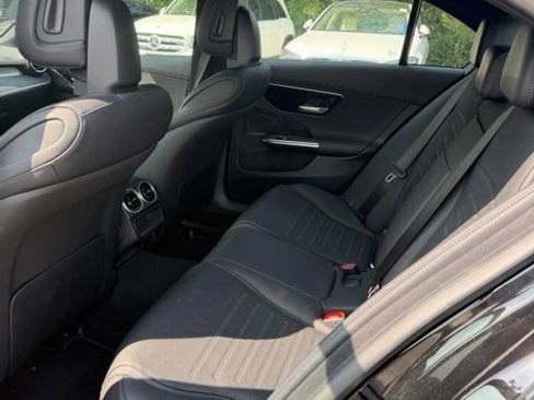 Used 2023 Mercedes-Benz C 300 4MATIC Sedan image 11