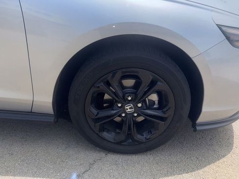 Certified 2025 Honda Accord SE image 12