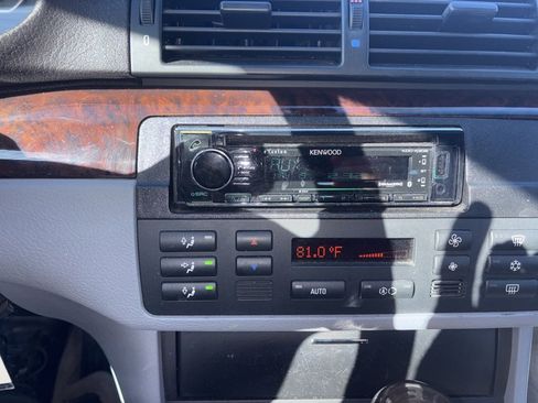 Used 2005 BMW 330Ci Convertible image 14