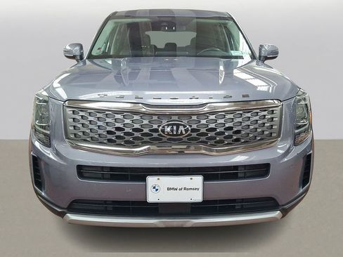 Used 2021 Kia Telluride LX image 2