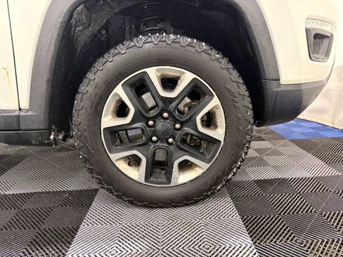 Used 2018 Jeep Compass Trailhawk w/ Navigation Group image 27