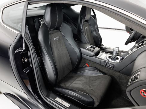 Used 2009 Aston Martin DBS Coupe RWD image 33