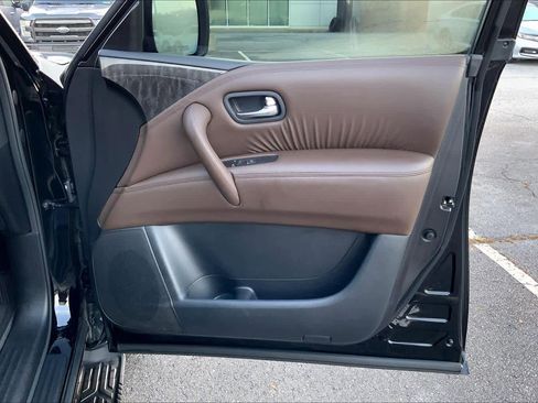 Used 2022 Nissan Armada Platinum w/ Captain's Chairs Package image 22