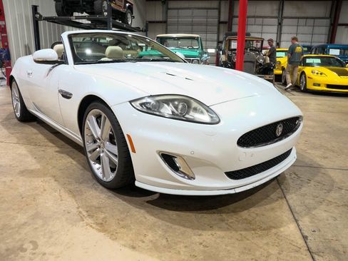 Used 2014 Jaguar XKR R RWD image 12
