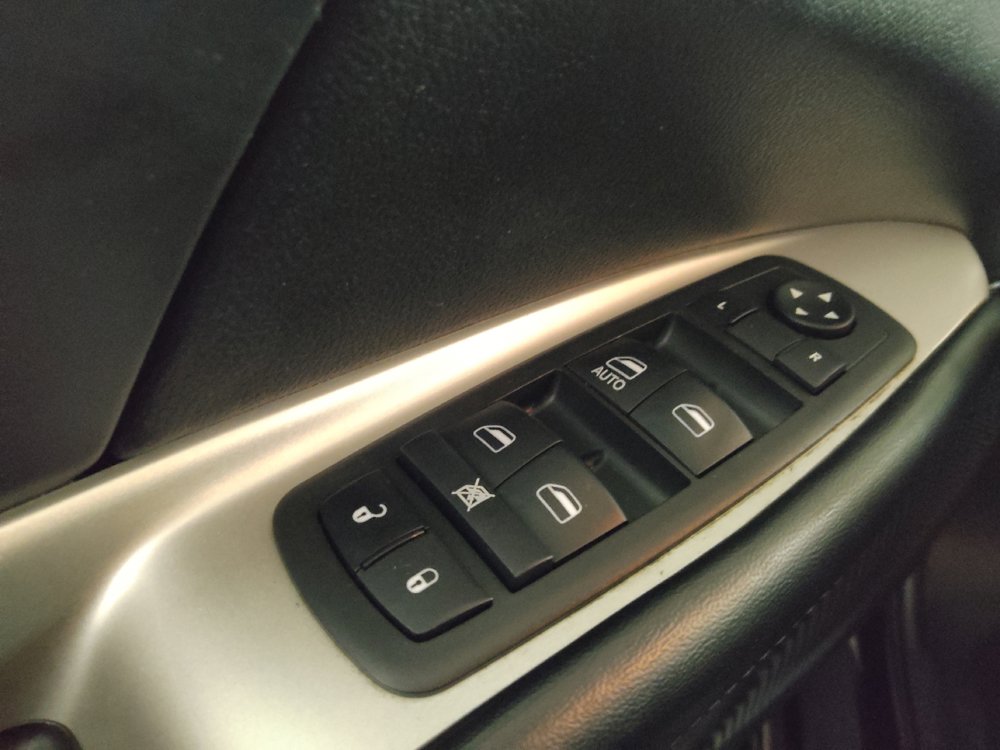 Used 2016 Dodge Journey SXT w/ Blacktop Package FWD image 27