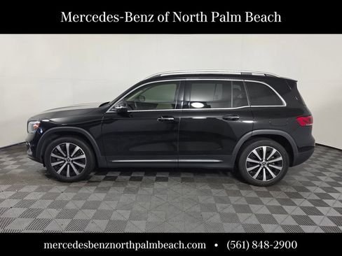 Used 2023 Mercedes-Benz GLB 250 image 3