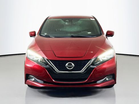 Used 2021 Nissan Leaf SV w/ SV Technology Package FWD image 2