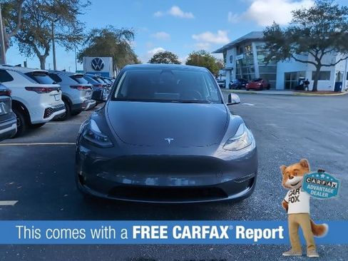 Used 2023 Tesla Model Y Long Range image 2