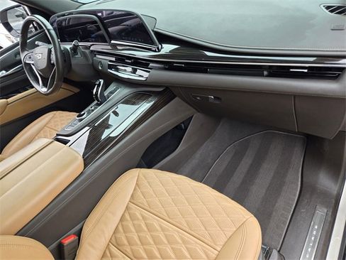 Used 2021 Cadillac Escalade Premium Luxury w/ Driver Assist Tech Package image 20
