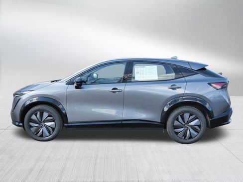 Used 2023 Nissan Ariya AWD image 4