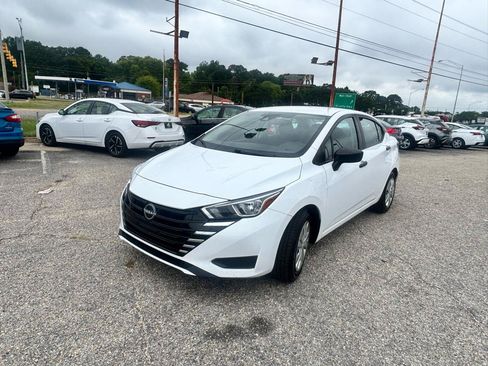 Used 2023 Nissan Versa S FWD image 9