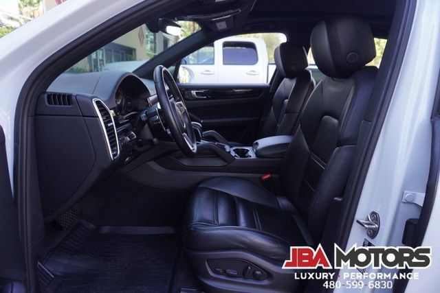 Used 2023 Porsche Cayenne AWD/4WD image 93