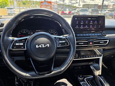 Certified 2023 Kia Seltos SX AWD/4WD image 17