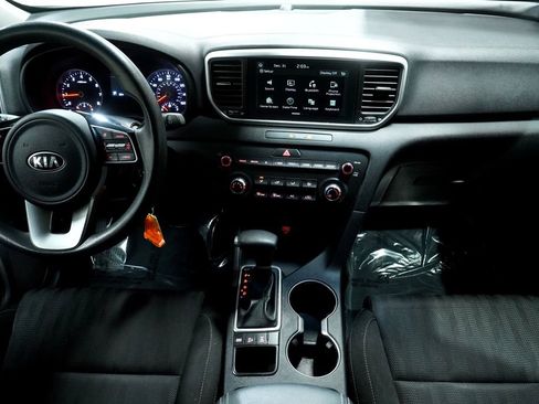 Used 2020 Kia Sportage LX image 15