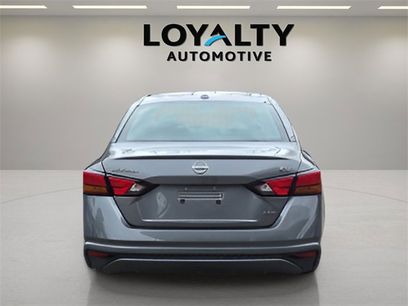 Used 2024 Nissan Altima 2.5 SV