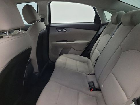Used 2021 Kia Forte LXS FWD image 18