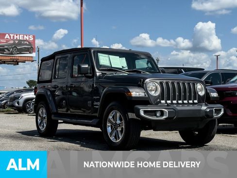 Used 2018 Jeep Wrangler Unlimited Sahara AWD/4WD image 4