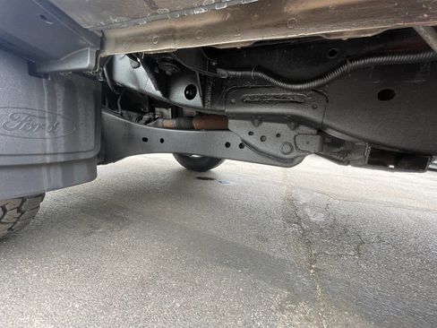 Used 2017 Ford F250 XL w/ Power Equipment Group AWD/4WD image 19