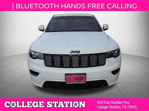 Used 2021 Jeep Grand Cherokee Laredo X AWD/4WD image 9