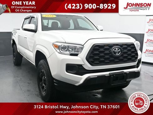 Used 2016 Toyota Tacoma SR image 1