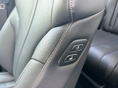 Used 2025 Genesis GV80 AWD 2.5T Standard image 17