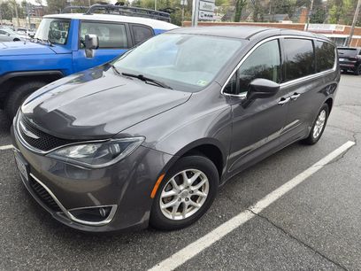 Used 2020 Chrysler Pacifica Touring