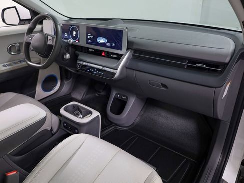 Used 2023 Hyundai Ioniq 5 Limited image 22