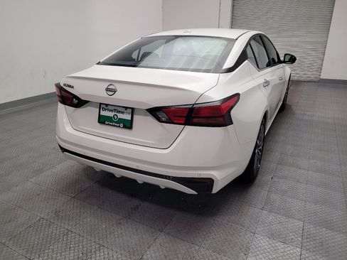 Used 2025 Nissan Altima 2.5 SV FWD image 7