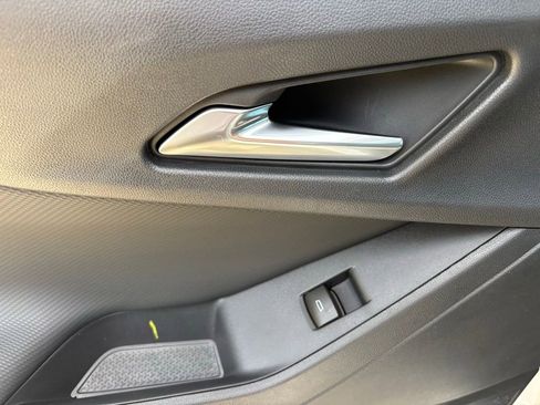 New 2026 Chevrolet Equinox LT w/ Convenience Package II FWD image 49