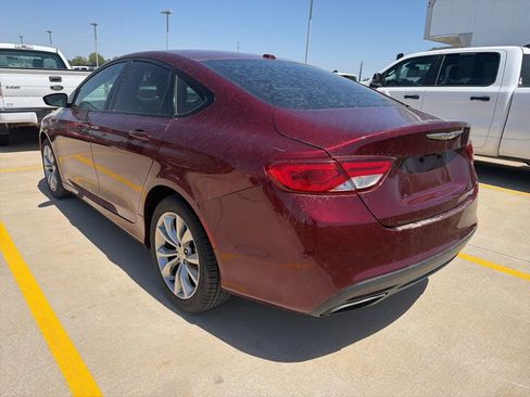 Used 2016 Chrysler 200 S w/ Comfort Group FWD image 4