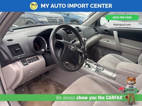 Used 2010 Toyota Highlander 4WD image 8