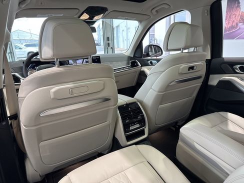 New 2026 BMW X7 xDrive40i image 51