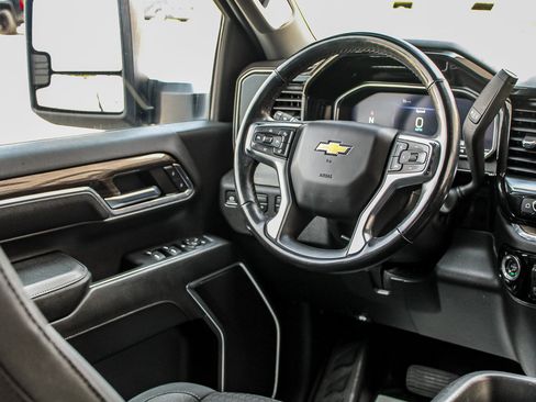 Used 2024 Chevrolet Silverado 2500 LT w/ Convenience Package AWD/4WD image 37