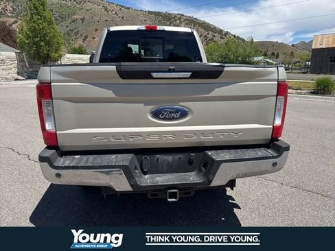 Used 2017 Ford F350 Lariat w/ Lariat Value Package AWD/4WD image 7