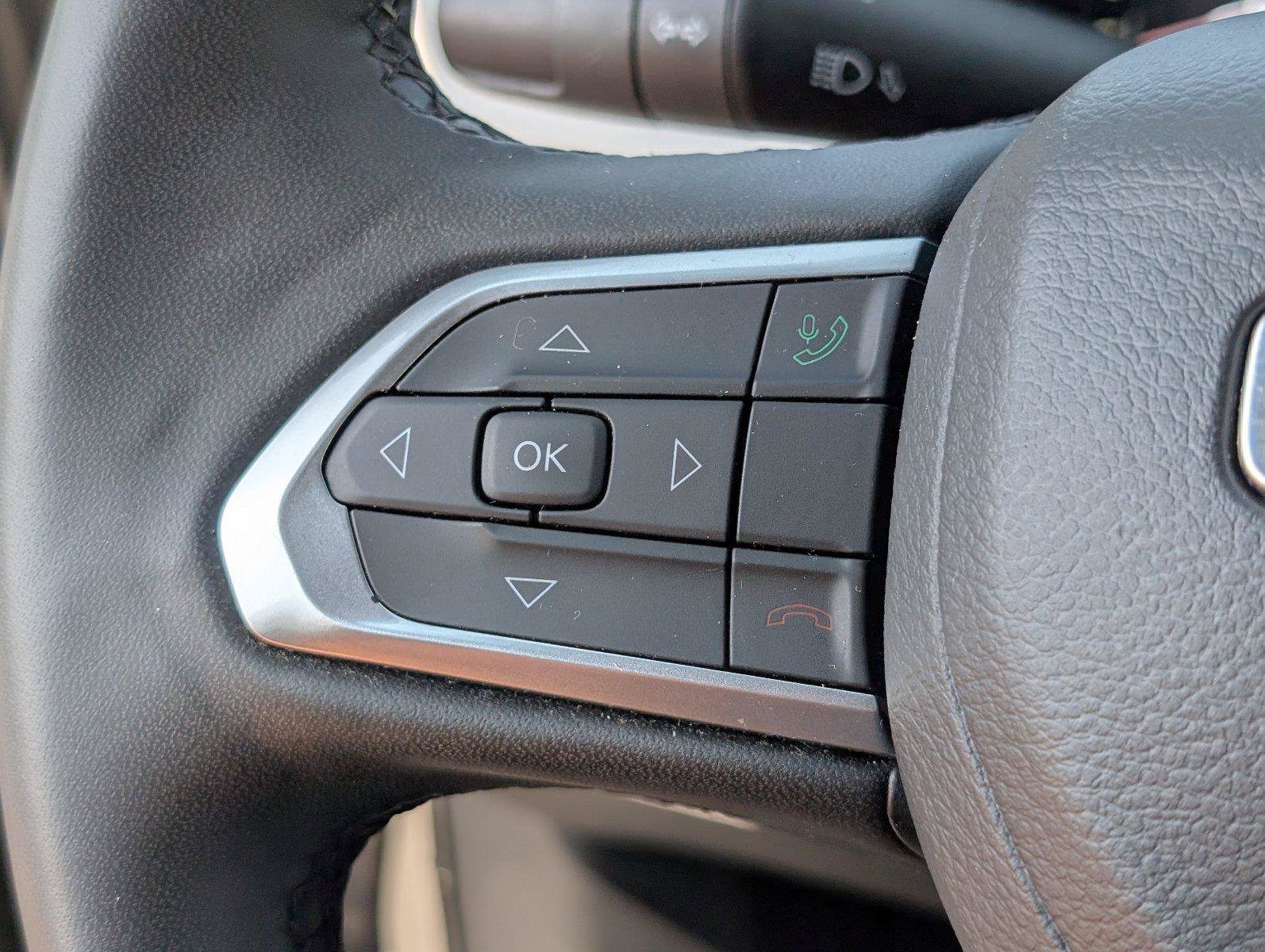 Used 2024 Jeep Compass Limited AWD/4WD image 30