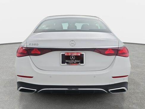 Used 2025 Mercedes-Benz E 350 Sedan image 6