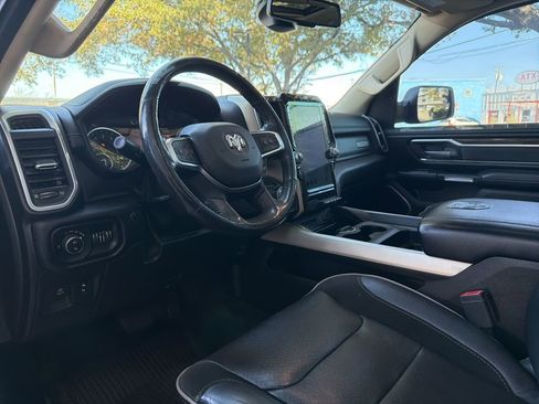 Used 2019 RAM 1500 Laramie image 13
