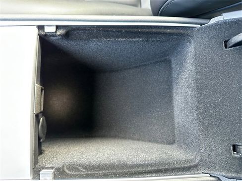 Used 2023 Tesla Model 3 Standard Range image 26