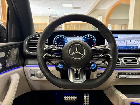 New 2026 Mercedes-Benz GLS 63 AMG 4MATIC image 18