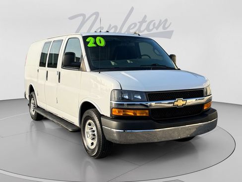Used 2020 Chevrolet Express 2500 w/ Driver Convenience Package RWD image 3