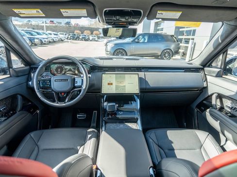 New 2025 Land Rover Range Rover Sport SV Edition Two image 17