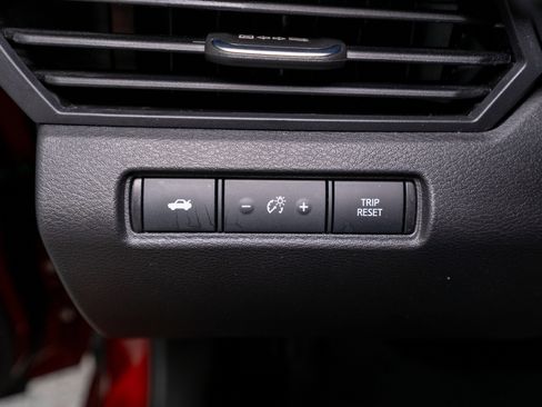 Used 2024 Nissan Altima 2.5 SR FWD image 26